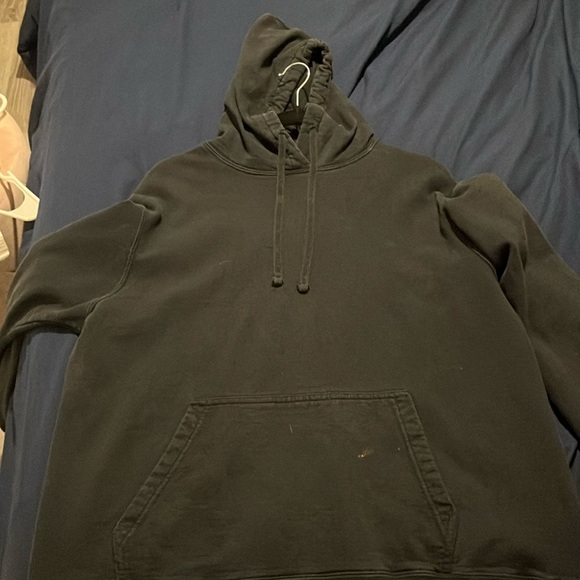 SKULLS & KITTENS HOODIE - Picture 1 of 3